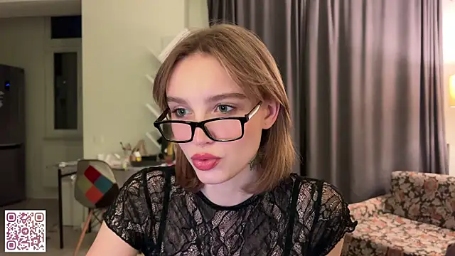 Lolatatee online show from 05/25/26, 05:08