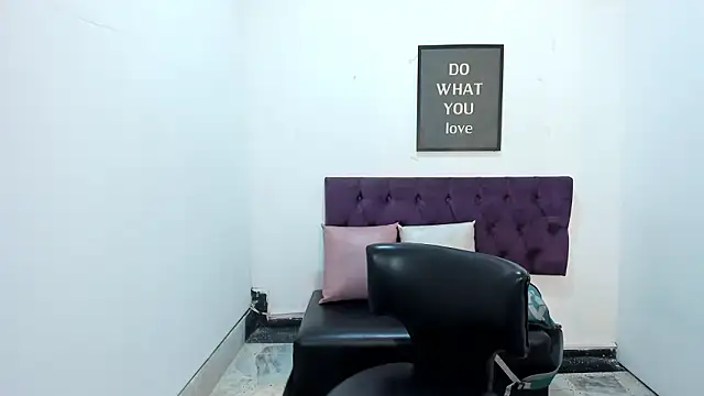 TomBoy Natali online show from 03/25/26, 06:47