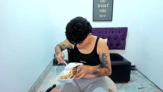 TomBoy Natali online show from 05/10/26, 10:59