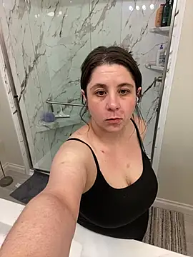 bratbabyannax online show from 03/28/26, 03:22