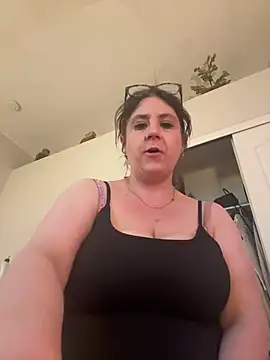 bratbabyannax online show from 04/25/26, 01:52