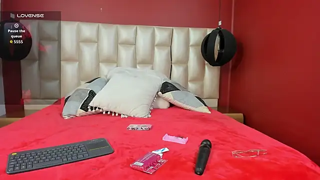 MissPameela  online show from 04/08/26, 05:24