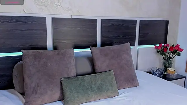 Natalia Cruzz online show from 05/22/26, 07:30