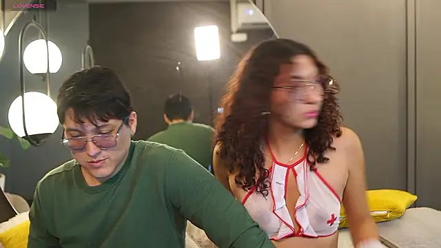 Mia and Belmonth online show from 03/21/26, 07:06