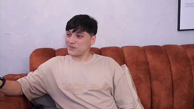 Mia and Belmonth online show from 05/01/26, 06:45