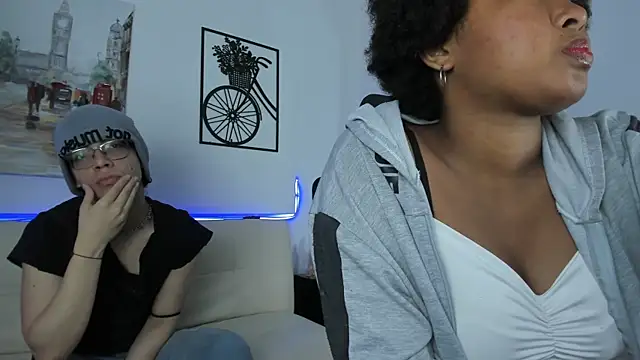 chiki carm online show from 04/15/26, 07:58