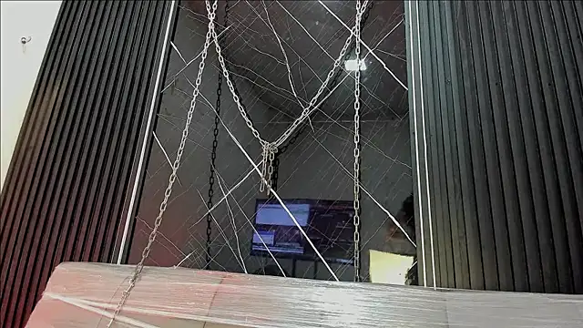 Megan Duskk online show from 05/05/26, 01:08
