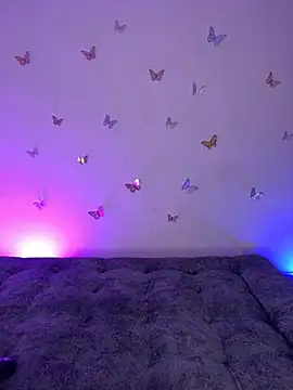 Snapshot of veronica__olsonn chatting on 04/08/26, 03:17 veronica olsonn online show from 04/08/26, 03:17