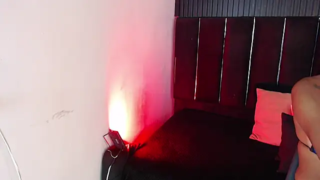 Tiana Glow2 online show from 04/22/26, 09:49