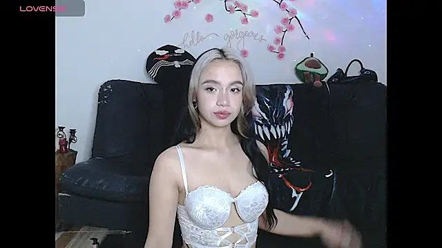 sweet molly420 online show from 06/24/26, 11:04