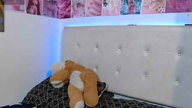 Snapshot of golden_raiden_12 chatting on 03/24/26, 02:00 golden raiden 12 online show from 03/24/26, 02:00