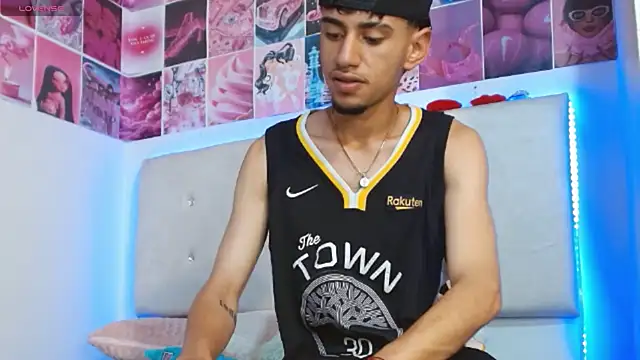 Snapshot of golden_raiden_12 chatting on 04/09/26, 02:22 golden raiden 12 online show from 04/09/26, 02:22