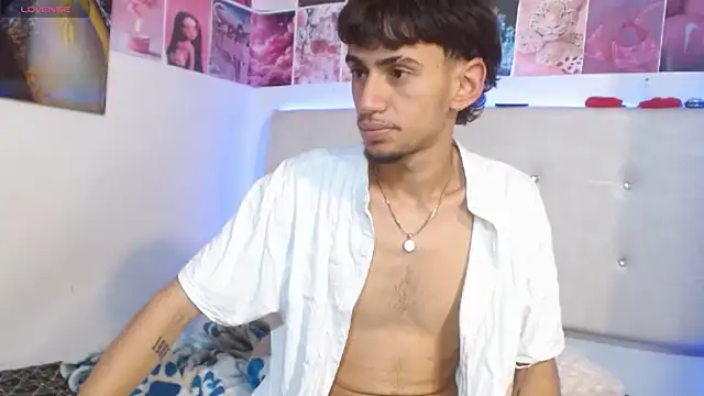 Snapshot of golden_raiden_12 chatting on 04/15/26, 02:24 golden raiden 12 online show from 04/15/26, 02:24