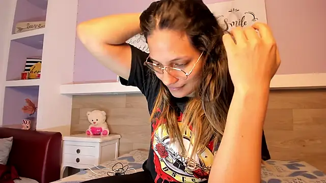 EmmaSanchez  online show from 03/31/26, 08:20