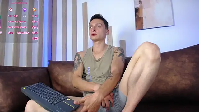 DIEGO JONES online show from 06/30/26, 01:12