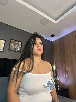 alejandra  garcia online show from 07/17/26, 03:35