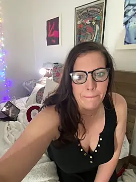 hollyharmd online show from 04/07/26, 02:45