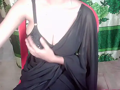 hot- girls online show from 06/23/26, 03:21
