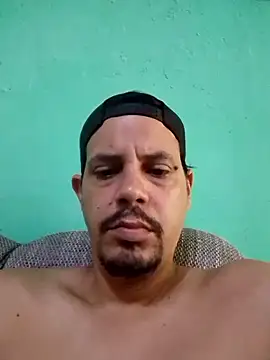 Snapshot of 1clemens chatting on 04/18/26, 04:33 1clemens online show from 04/18/26, 04:33