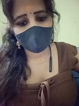 Snapshot of Tamil_Rani- chatting on 05/30/26, 08:06 Tamil Rani- online show from 05/30/26, 08:06
