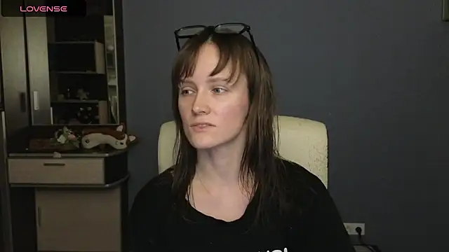 Tender Swan online show from 04/17/26, 09:51