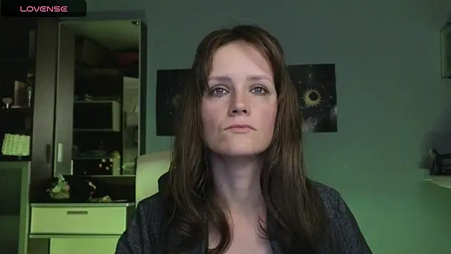 Tender Swan online show from 06/02/26, 09:39