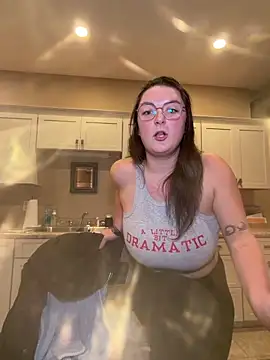 gslizzy online show from 03/18/26, 05:54