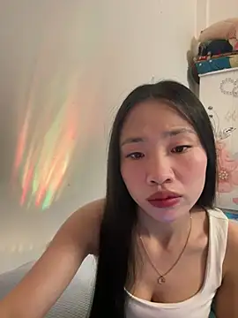 Snapshot of MIABCDZ chatting on 05/19/26, 02:18 MIABCDZ online show from 05/19/26, 02:18