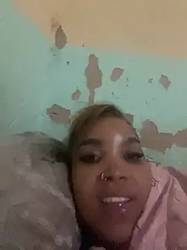 friendlybitch22 online show from 04/11/26, 02:38