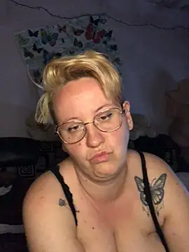 SofiaAmour online show from 04/15/26, 08:09