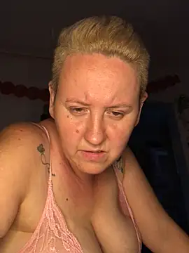 Snapshot of SofiaAmour chatting on 07/19/26, 06:33 SofiaAmour online show from 07/19/26, 06:33