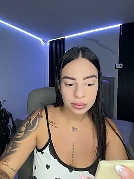 Lisabrown 23 online show from 04/20/26, 11:39