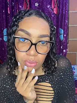 Piel Canella online show from 03/04/26, 12:27