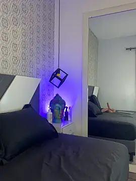 Snapshot of Lulu_Mei_ chatting on 04/09/26, 11:37 Lulu Mei online show from 04/09/26, 11:37