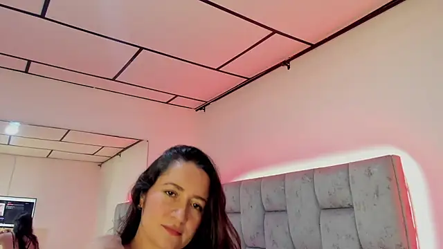 Snapshot of Scarlet_Goddess chatting on 03/02/26, 01:18 Scarlet Goddess online show from 03/02/26, 01:18