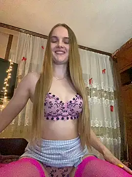 LunaVey online show from 07/24/26, 07:01