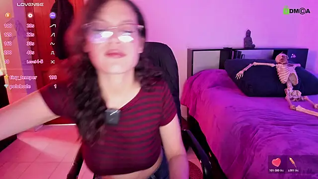 sara  aster online show from 04/08/26, 05:46