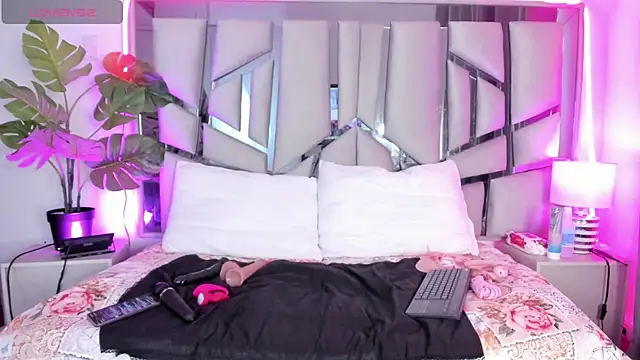 lucy davies online show from 03/18/26, 11:46