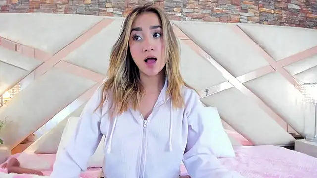 lucy davies online show from 04/30/26, 11:49