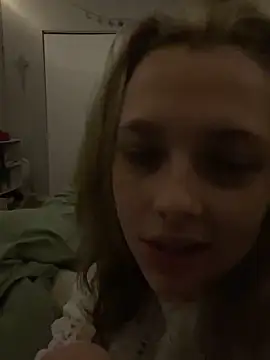 Snapshot of imkhloe chatting on 03/02/26, 05:31 imkhloe online show from 03/02/26, 05:31