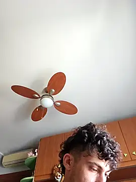 Andreakkkk online show from 04/24/26, 03:47