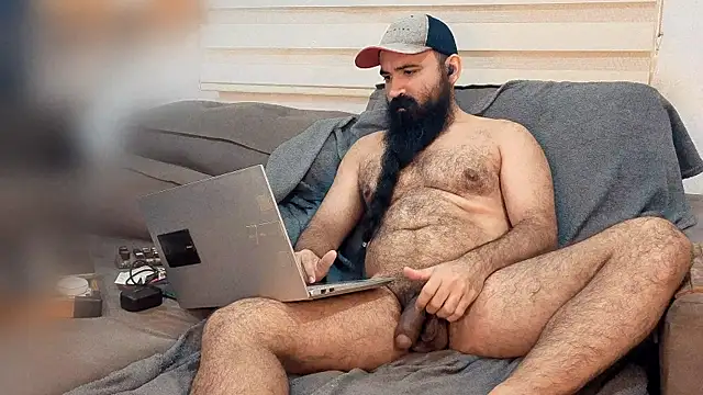 Snapshot of Barba_Negra_Fumador chatting on 05/08/26, 09:53 Barba Negra Fumador online show from 05/08/26, 09:53