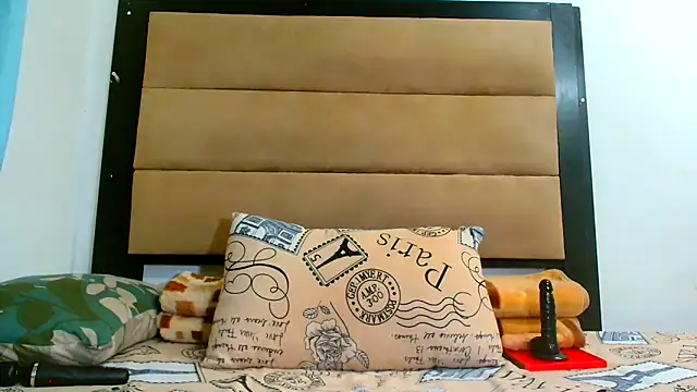 SpicyKittyxxx online show from 05/29/26, 08:12