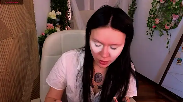 kittenlolla online show from 03/11/26, 02:23