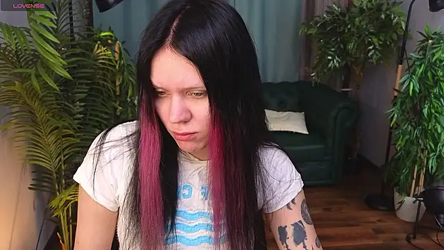 kittenlolla online show from 03/25/26, 05:35