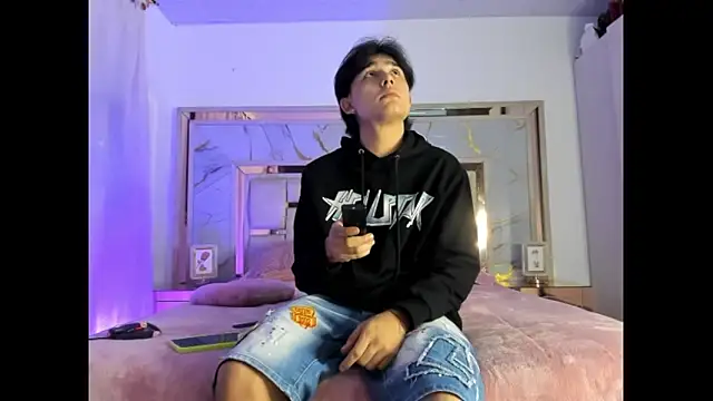 monky 0002 online show from 03/13/26, 11:55