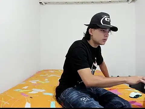 monky 0002 online show from 05/03/26, 02:45