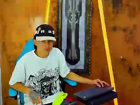 monky 0002 online show from 06/08/26, 07:14