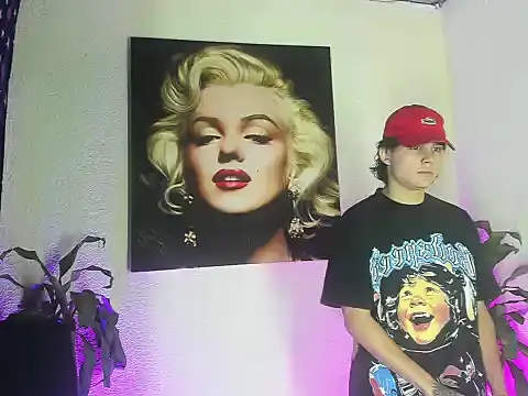monky 0002 online show from 06/17/26, 07:04