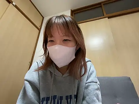 airi-ai0302 online show from 05/23/26, 10:47